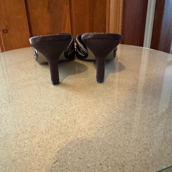 CB Collections Brown Satin Beaded Mule Size 9 1/2W - Picture 4 of 9